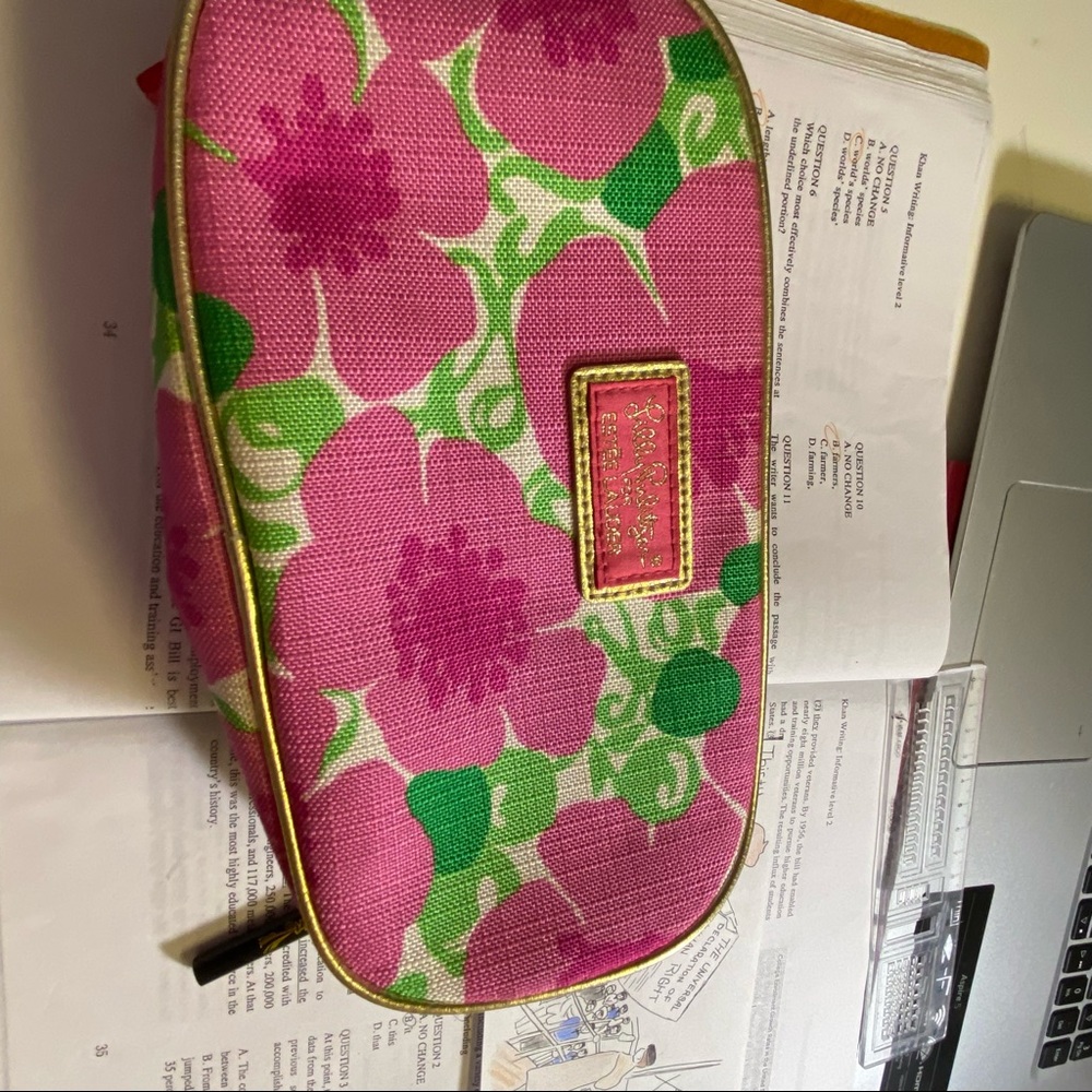 Makeup bag
